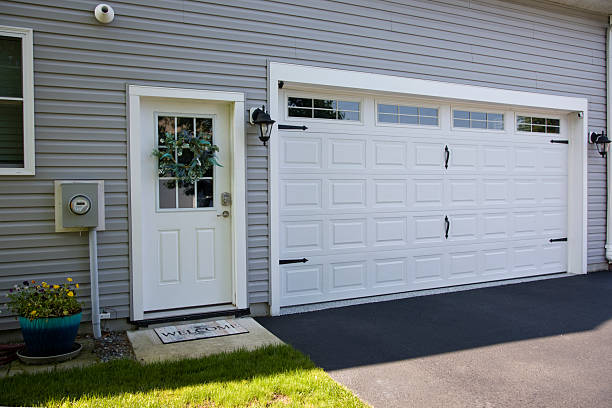 24/7 Emergency Garage Door Panel Replacement experts in Girard, PA